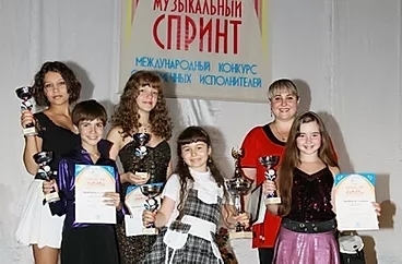 Солисты ансамбля "Фантазёры"